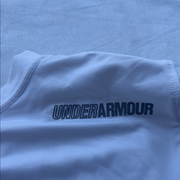 Under Armour Women's White Short Sleeve Tee - Picture 6 of 6